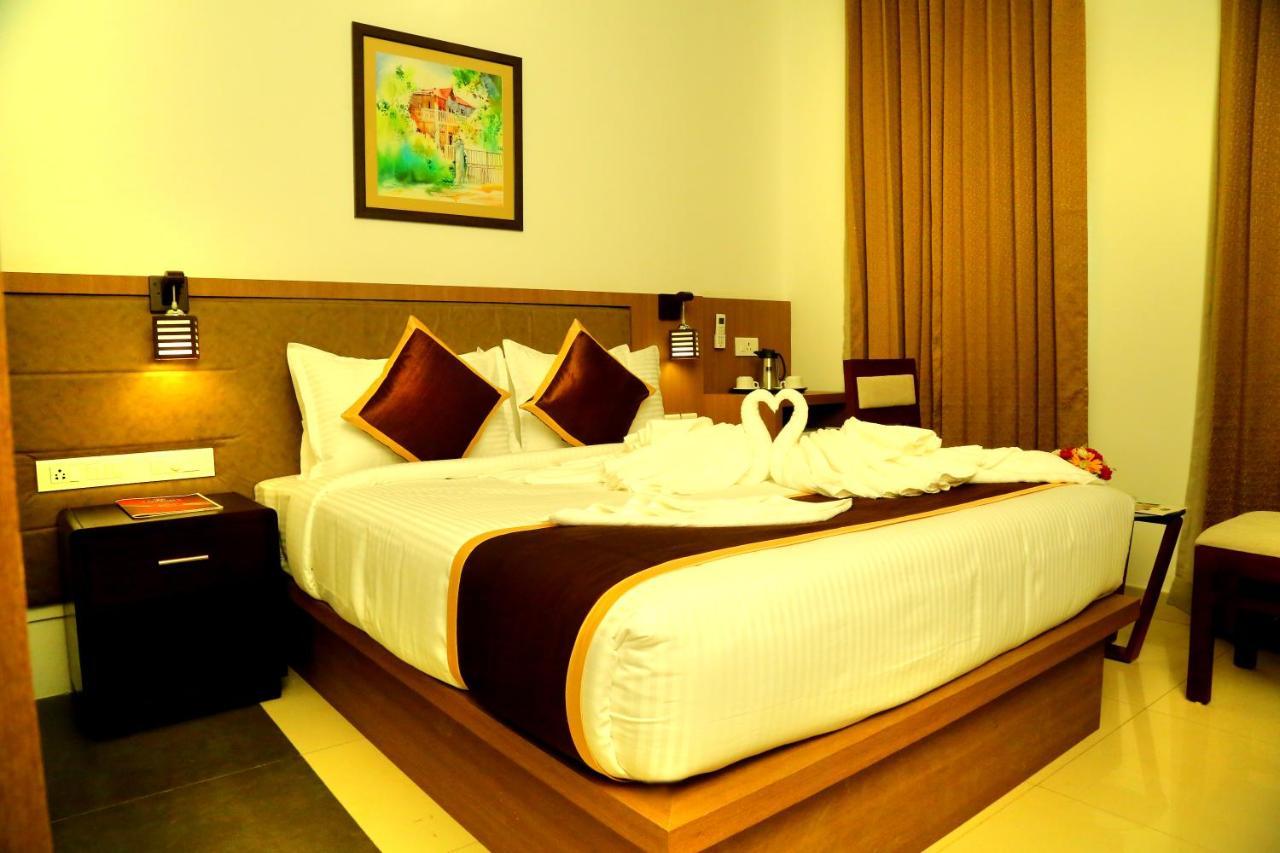 Hotel De Grand Calicut Eksteriør billede