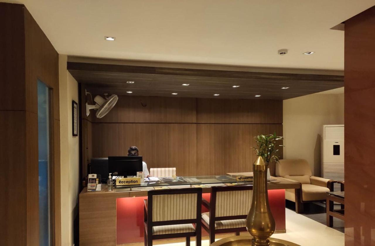 Hotel De Grand Calicut Eksteriør billede