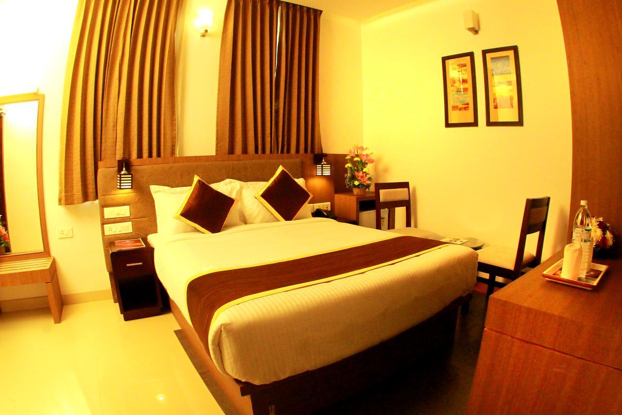 Hotel De Grand Calicut Eksteriør billede